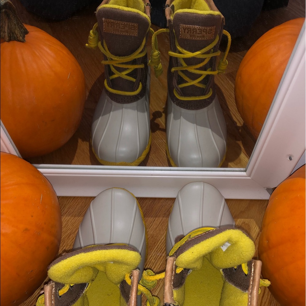 Waterproof/Saltproof Sperry Boot - Picture 11 of 11